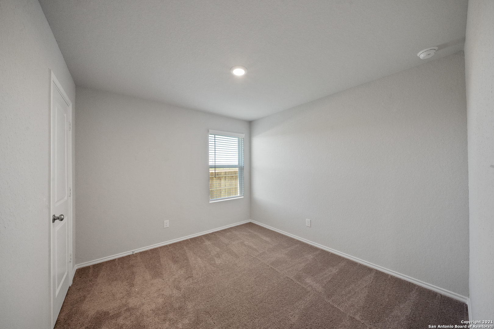 13739 Bucket Way San Antonio, TX 78252 - Photo 9 of 15