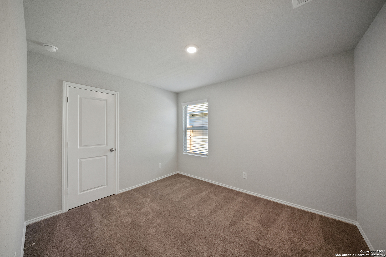 13739 Bucket Way San Antonio, TX 78252 - Photo 10 of 15