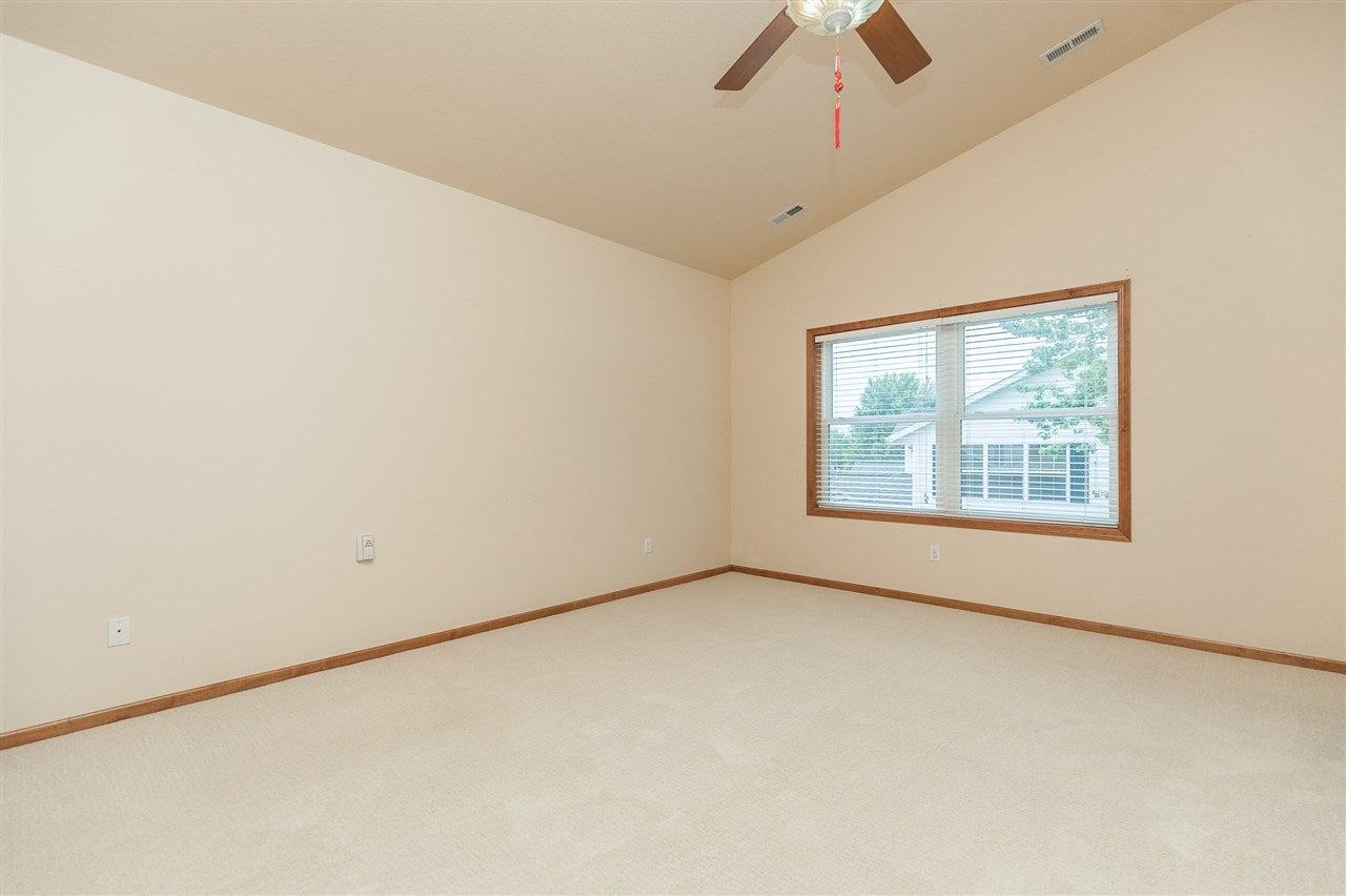 3088 Newcastle Road Marion, IA 52302 - Photo 27 of 50 Gallery Image 27