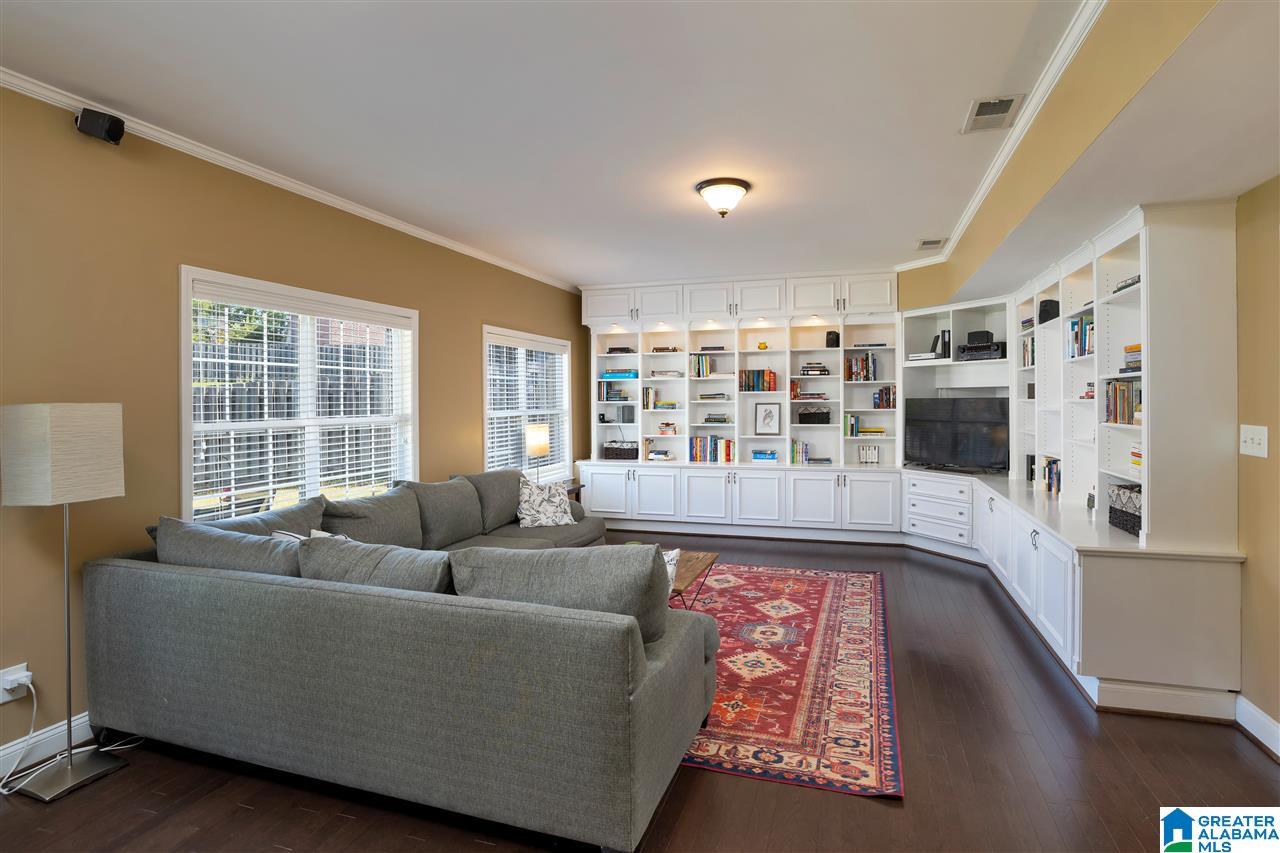 1115 Oak Grove Road Birmingham, AL 35209 - Photo 21 of 32