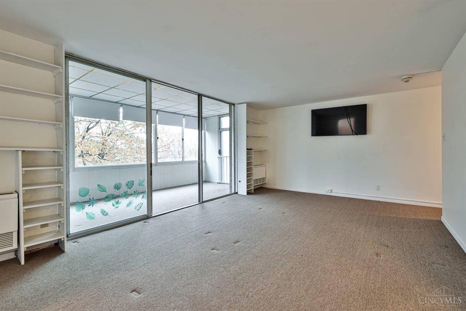 2324 Madison Road, Unit 510 Cincinnati, OH 45208 - Photo 8 of 27 Gallery Image 8