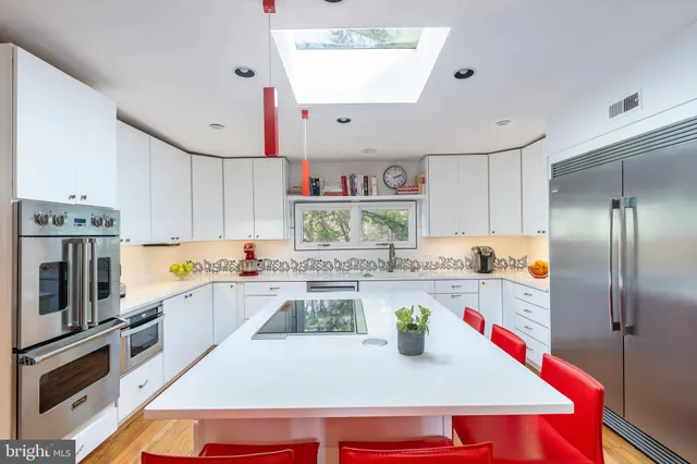 $1,595,000 | 104 East Bells Mill Road, Philadelphia, PA 19118