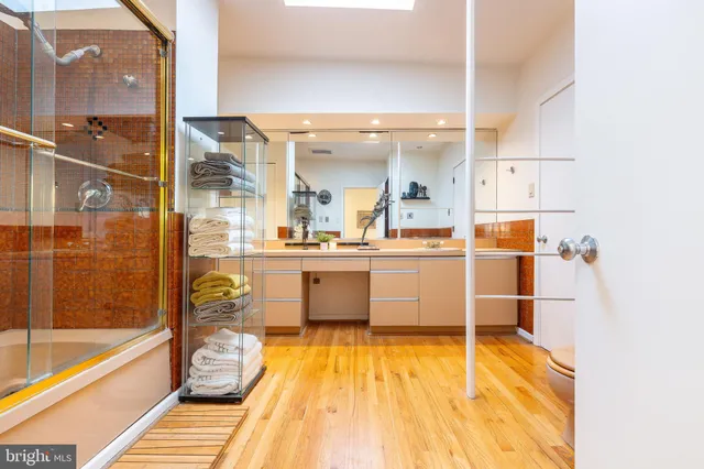 $1,595,000 | 104 East Bells Mill Road, Philadelphia, PA 19118