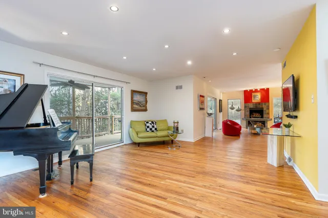 $1,595,000 | 104 East Bells Mill Road, Philadelphia, PA 19118