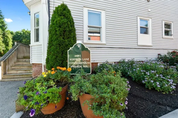 $354,000 | 3 Soffron Lane, Unit 1, Ipswich, MA 01938