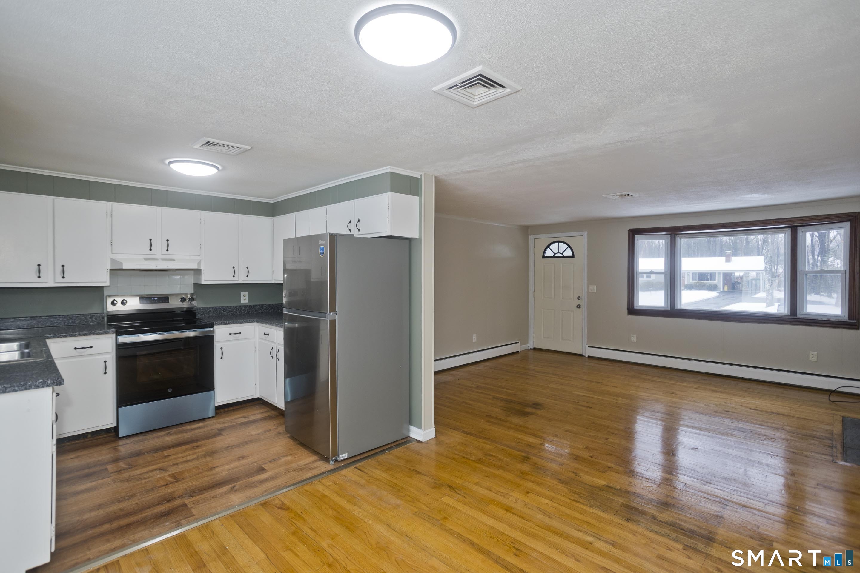 23 Little Brook Road New Hartford, CT 06057 - Photo 12 of 39