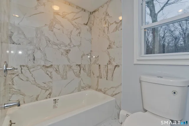 $340,000 | 23 Little Brook Road, New Hartford, CT 06057