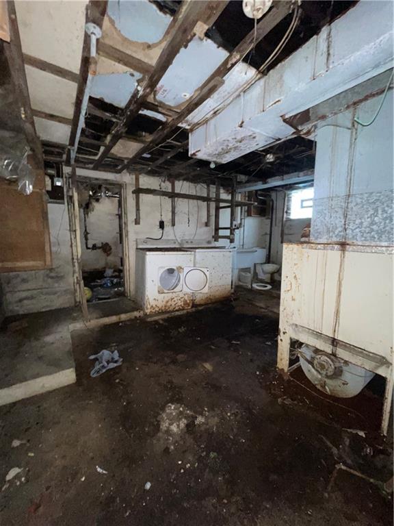 805 Oak Street Duquesne, PA 15110 - Photo 11 of 15 a view of a storage room