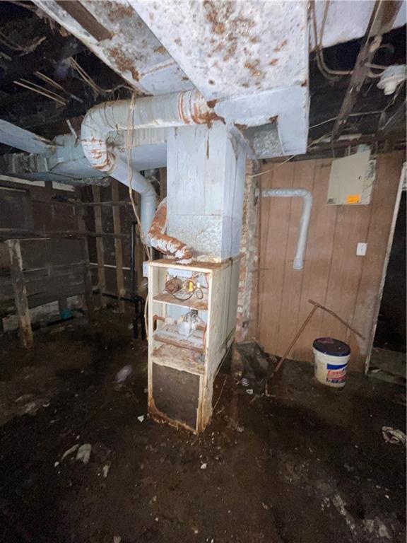 805 Oak Street Duquesne, PA 15110 - Photo 13 of 15 a view of storage and utility room