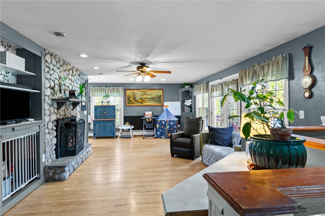 237 Knotty Oak Road Coventry, RI 02816 - Photo 22 of 45