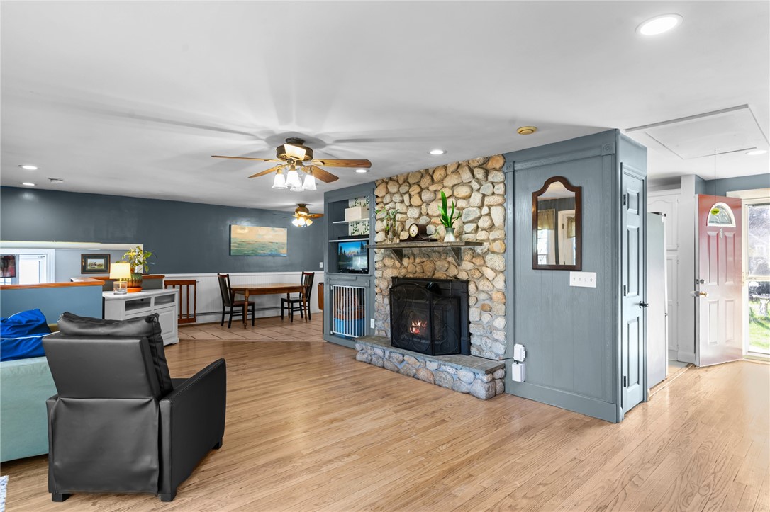 237 Knotty Oak Road Coventry, RI 02816 - Photo 24 of 45