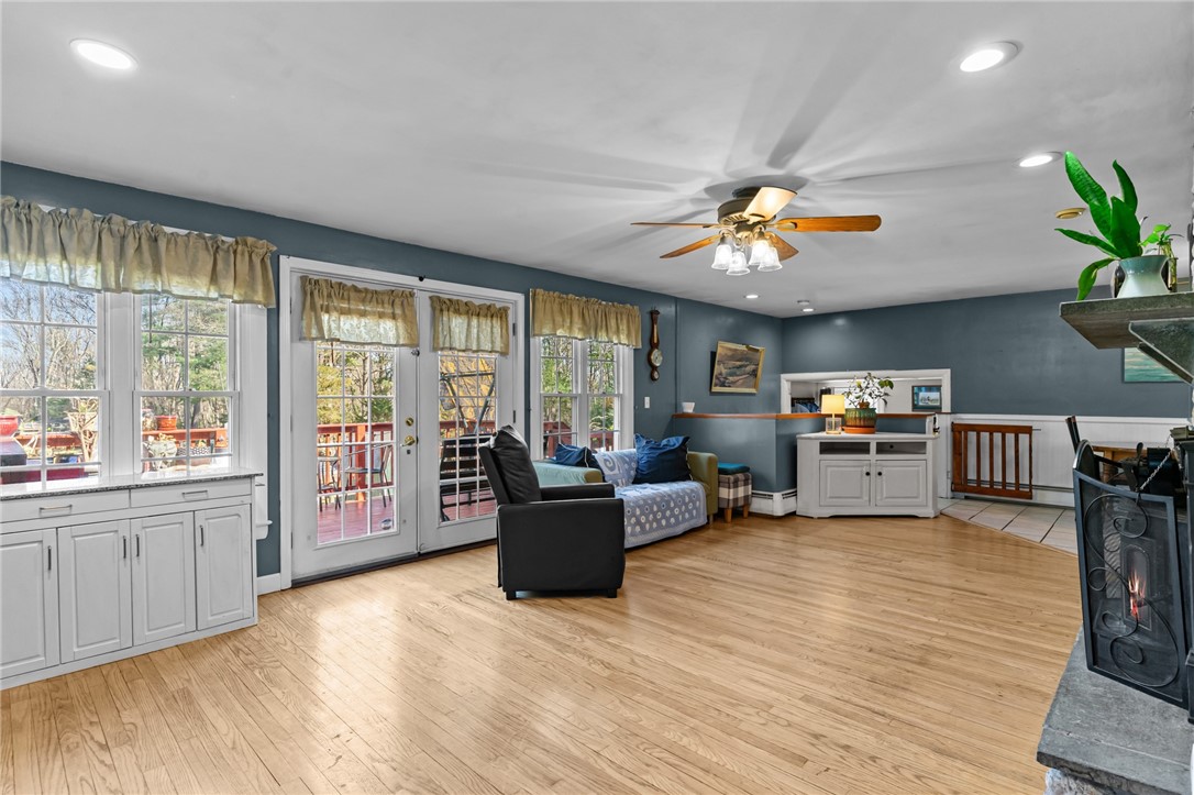 237 Knotty Oak Road Coventry, RI 02816 - Photo 26 of 45