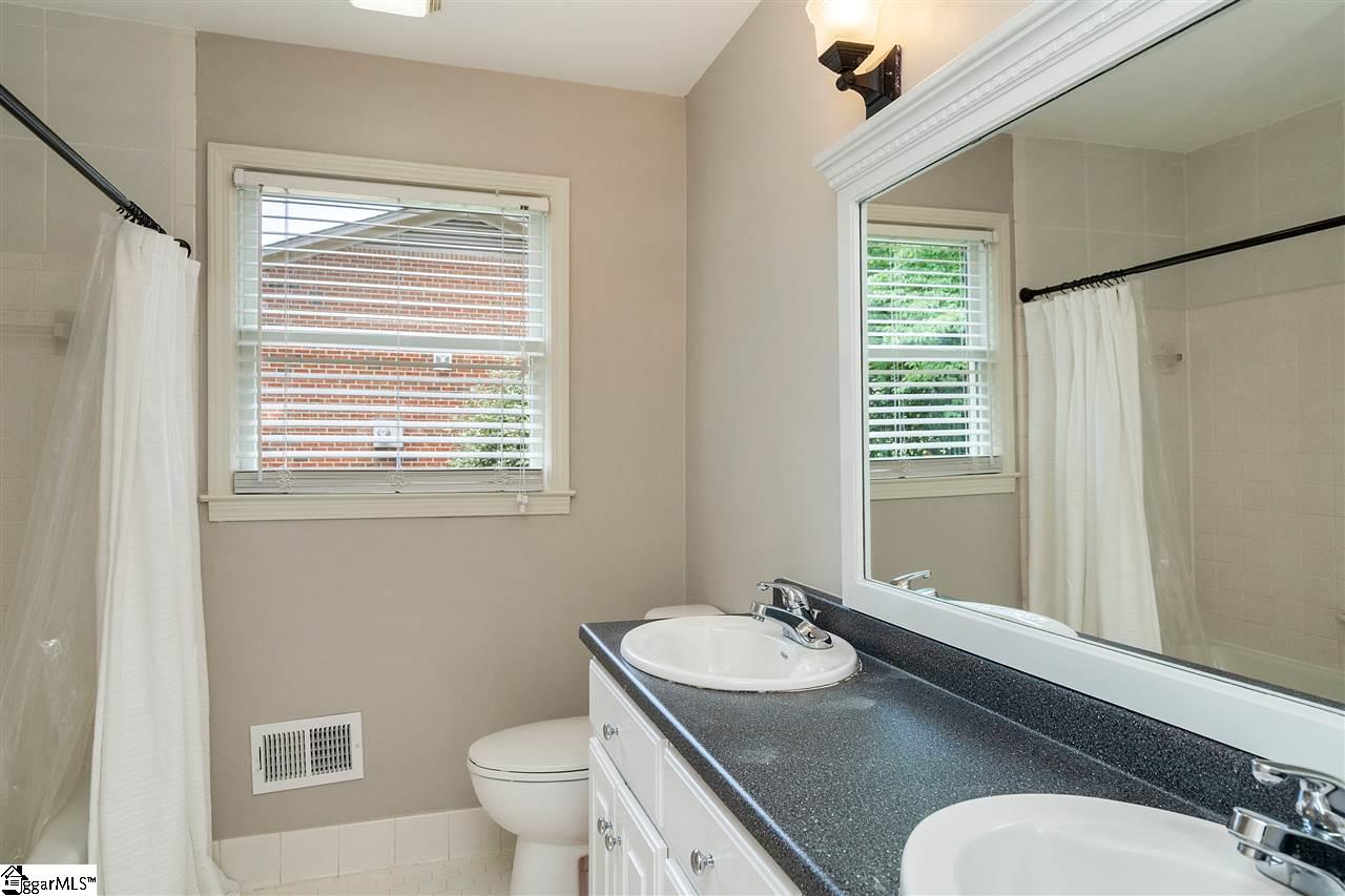 37 Isbell Lane Greenville, SC 29607 - Photo 18 of 24 Gallery Image 18