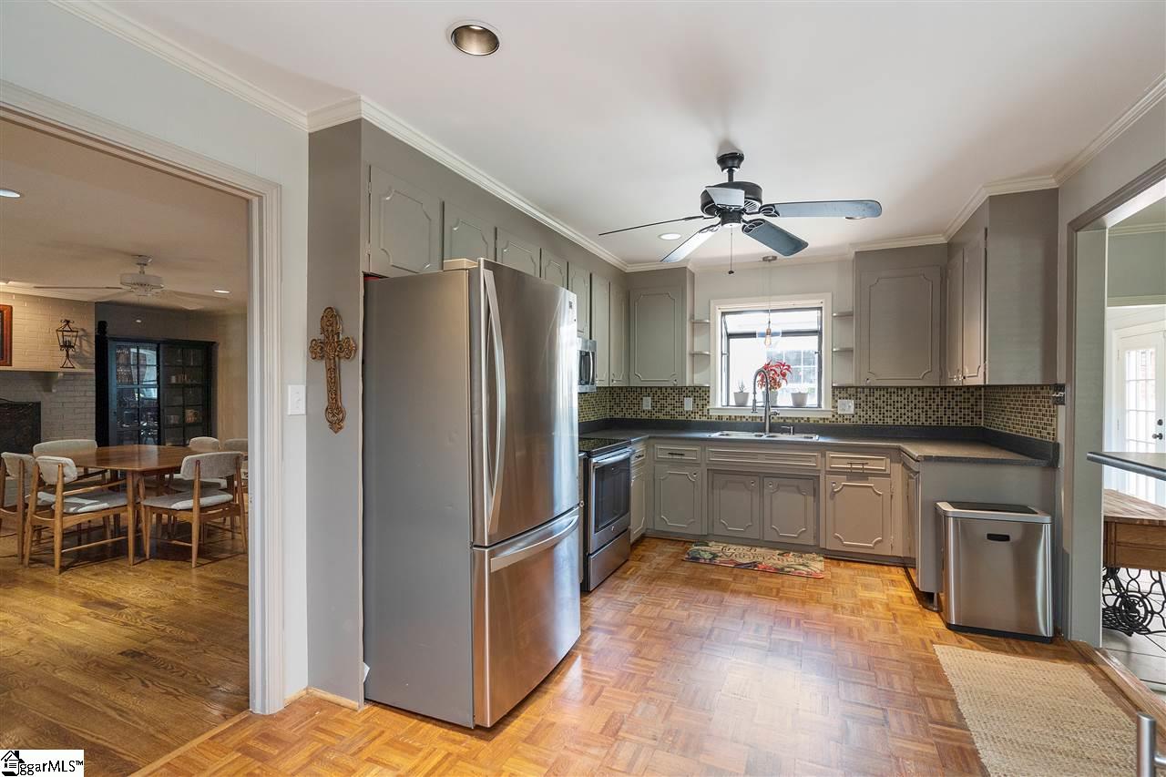 37 Isbell Lane Greenville, SC 29607 - Photo 6 of 24 Gallery Image 6