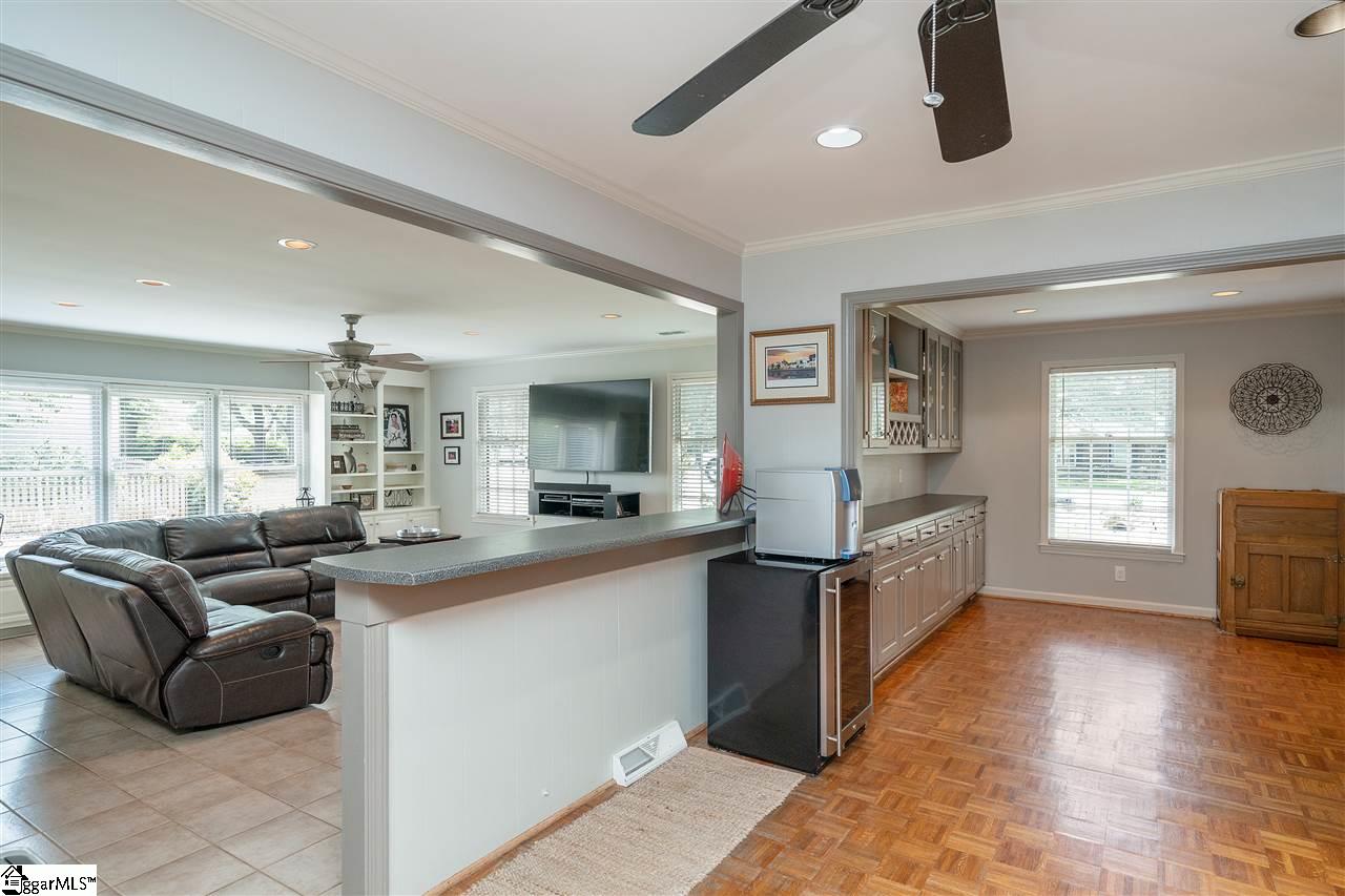 37 Isbell Lane Greenville, SC 29607 - Photo 7 of 24 Gallery Image 7