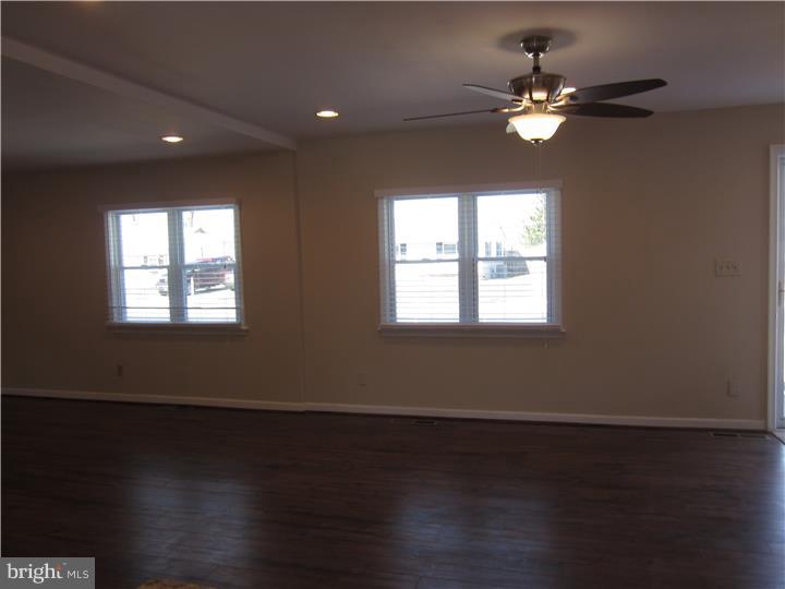 222 Suffolk Road Fairless Hills, PA 19030 - Photo 15 of 25 Gallery Image 15