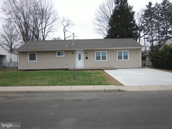 222 Suffolk Road Fairless Hills, PA 19030 - Photo 24 of 25 Gallery Image 24