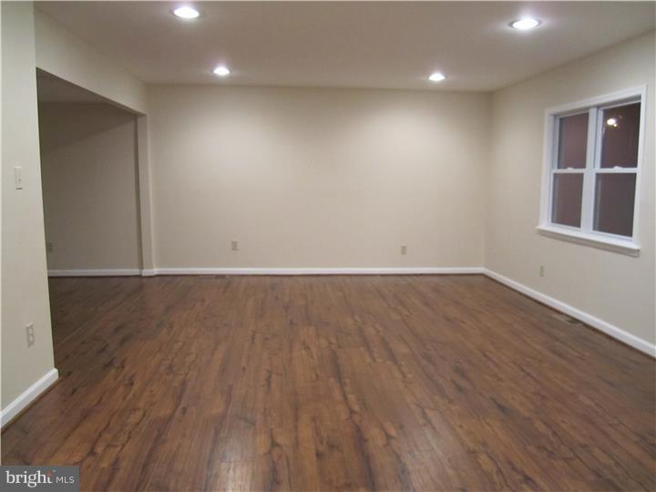 222 Suffolk Road Fairless Hills, PA 19030 - Photo 9 of 25 Gallery Image 9