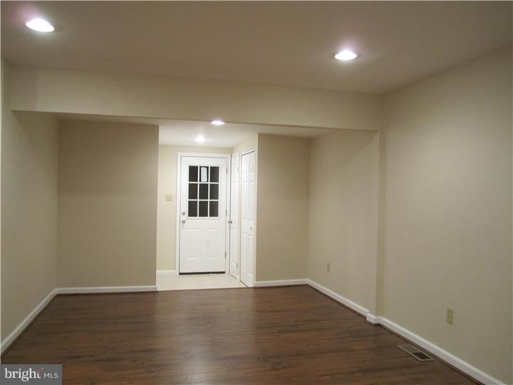 222 Suffolk Road Fairless Hills, PA 19030 - Photo 10 of 25 Gallery Image 10
