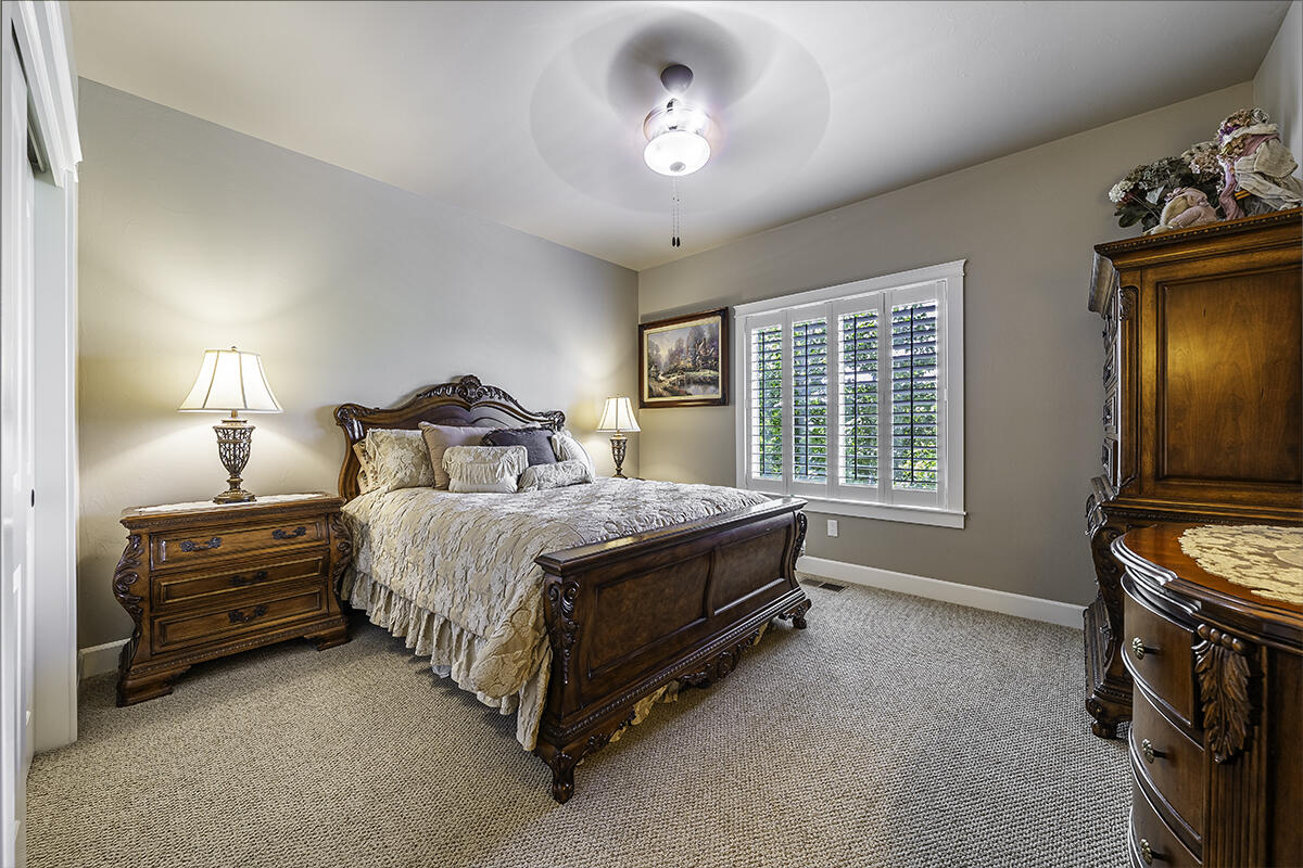 4231 Evening Ridge Terrace Medford, OR 97504 - Photo 20 of 41 20