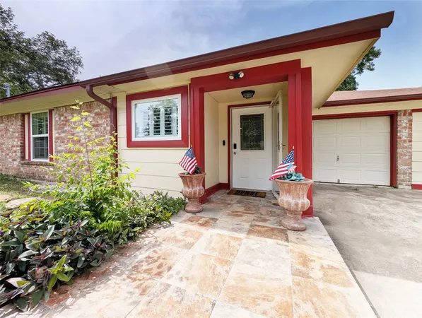 $2,280 | 3215 Royal Oaks Drive, Spring, TX 77380