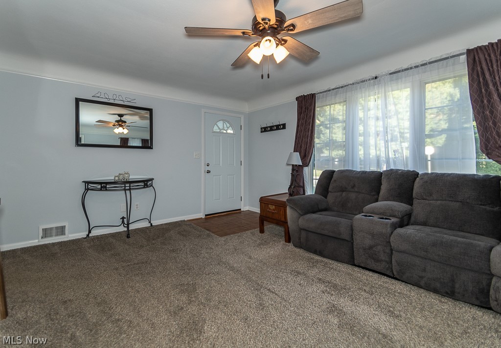 1195 South Beachview Road Willoughby, OH 44094 - Photo 4 of 27 Gallery Image 4