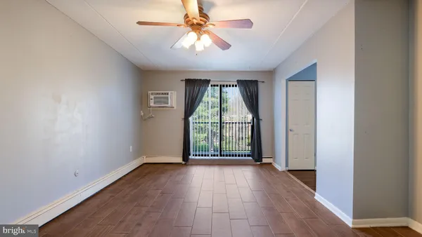 $259,900 | 1575 West Street Road, Unit 537, Warminster, PA 18974
