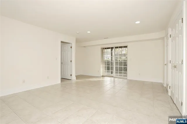 a view of front of house with a yard