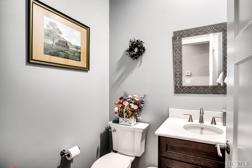 88 High View Road Cashiers, NC 28717 - Photo 16 of 46 Gallery Image 16