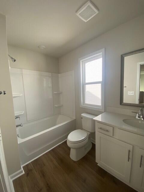 945 Tess Street Graniteville, SC 29829 - Photo 18 of 72 Guest Hallway Bath