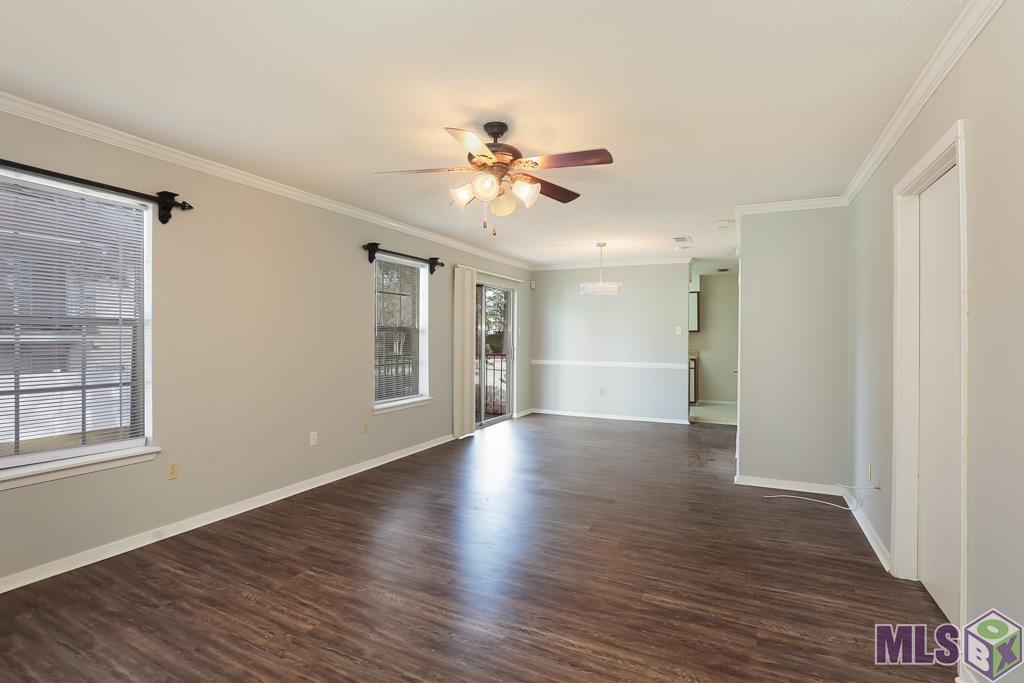 9851 Jefferson Highway, Unit H28 Baton Rouge, LA 70809 - Photo 5 of 19 Very Open!