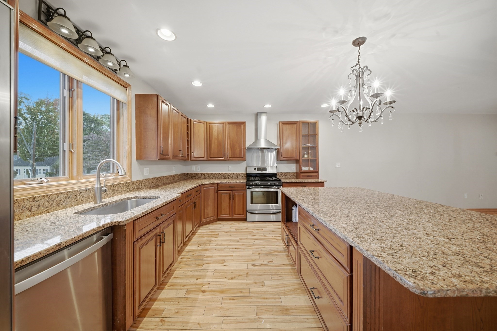 9 Myopia Road Stoneham, MA 02180 - Photo 11 of 39 Gallery Image 11