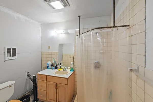 $349,950 | 38706 North Newport Highway, Elk, WA 99009