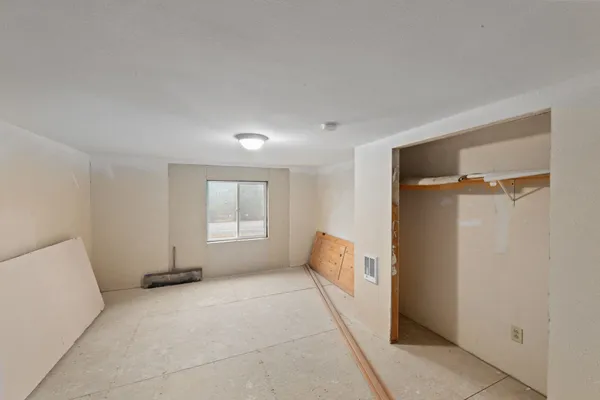 $349,950 | 38706 North Newport Highway, Elk, WA 99009