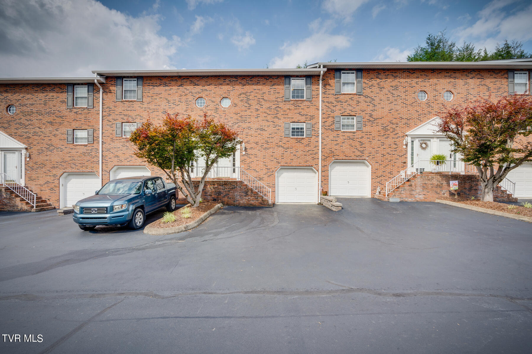 204 East Mountain View Road, Unit 25 Johnson City, TN 37601 - Photo 2 of 25 001