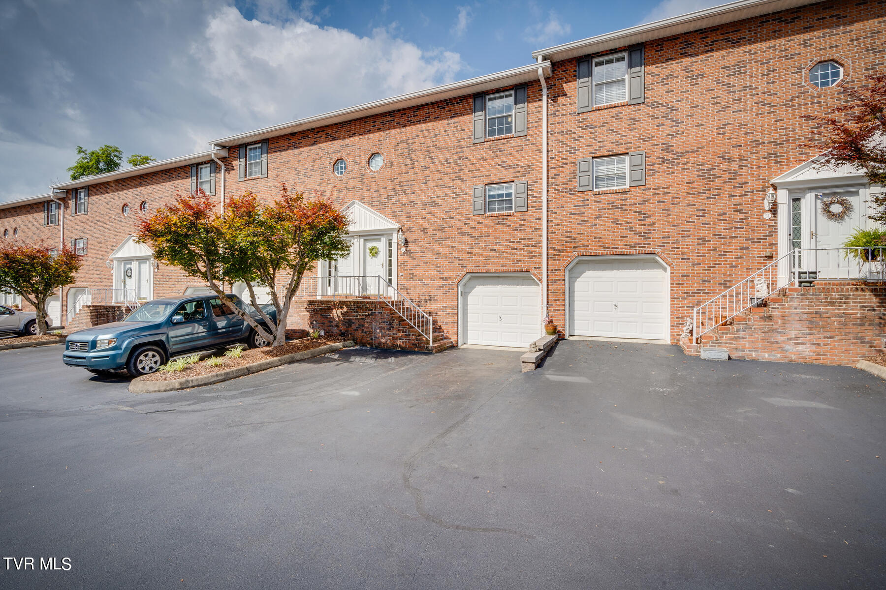 204 East Mountain View Road, Unit 25 Johnson City, TN 37601 - Photo 3 of 25 002