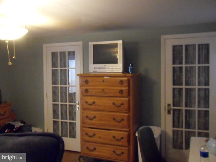 12405 Tyrone Road Philadelphia, PA 19154 - Photo 6 of 11