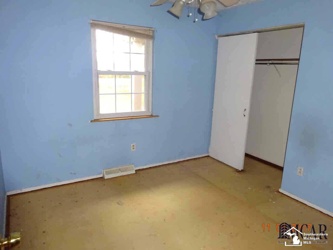 3551 School Road Temperance, MI 48182 - Photo 9 of 10 21387483-8.JPG