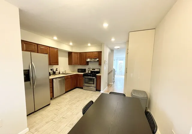 $3,900 | 2 Holden Street, Unit 2, Boston, MA 02125