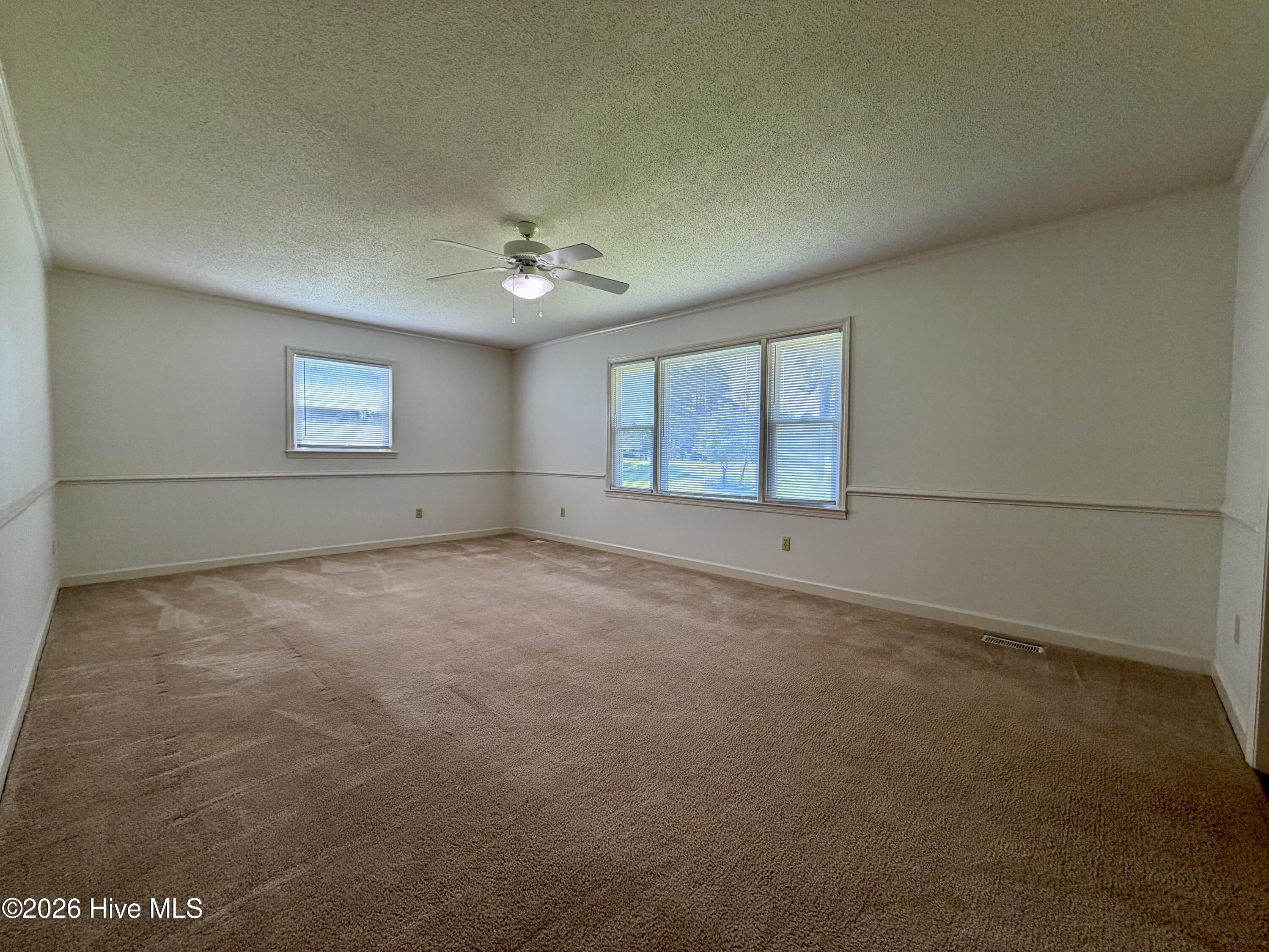 216 Rockledge Road New Bern, NC 28562 - Photo 8 of 42 Gallery Image 8