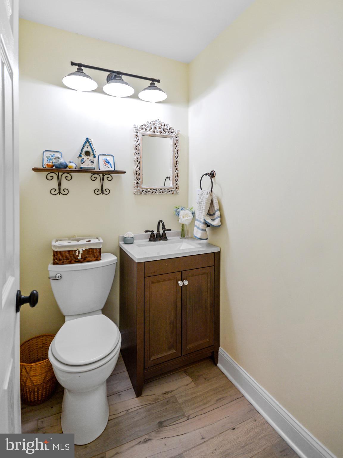 5604 Poole Road Jefferson, MD 21755 - Photo 26 of 49 1st floor powder bath