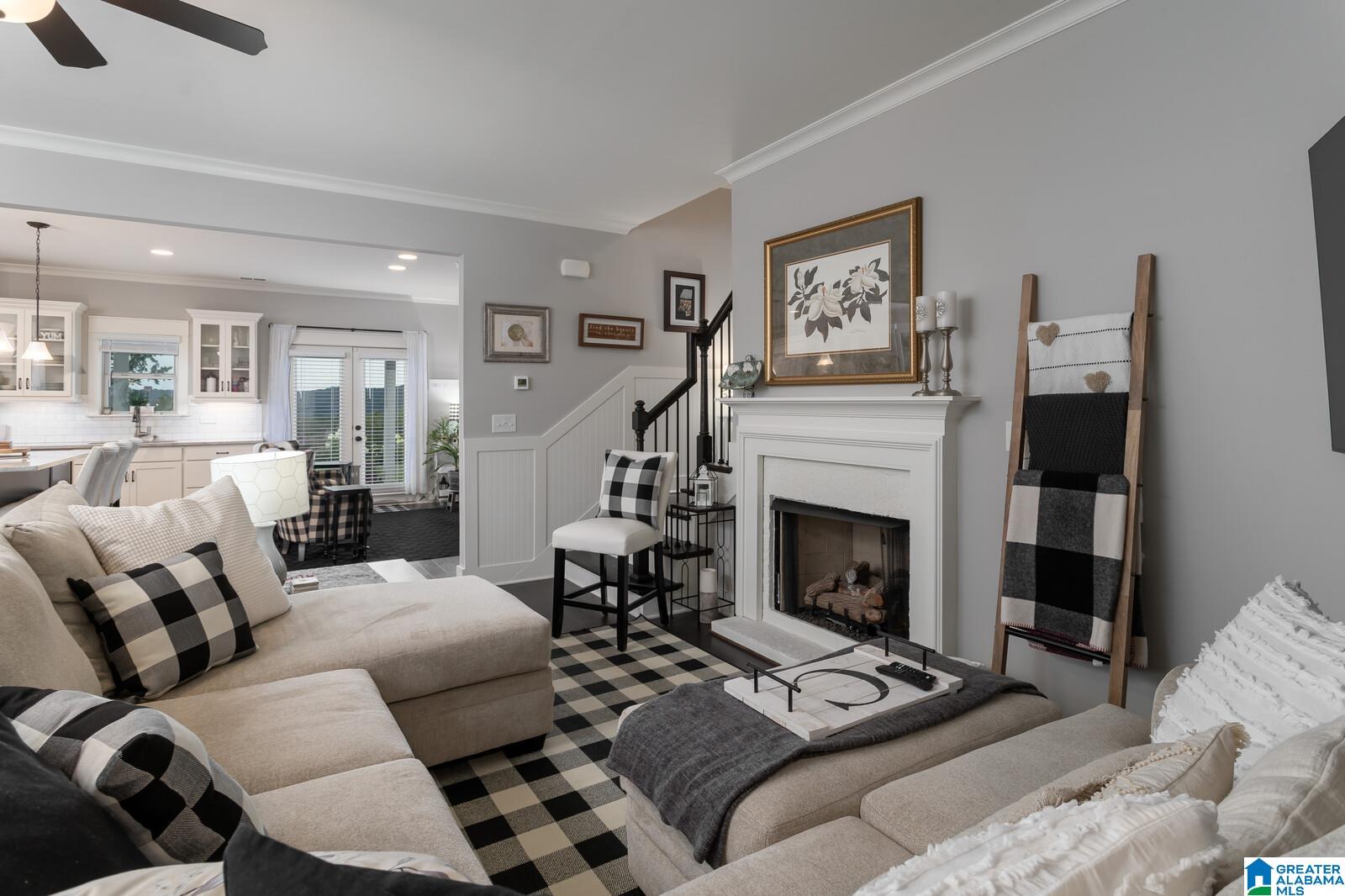758 Pineview Road Birmingham, AL 35210 - Photo 9 of 48
