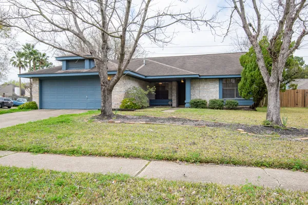 $2,095 | 12034 Paddock Way, Houston, TX 77065