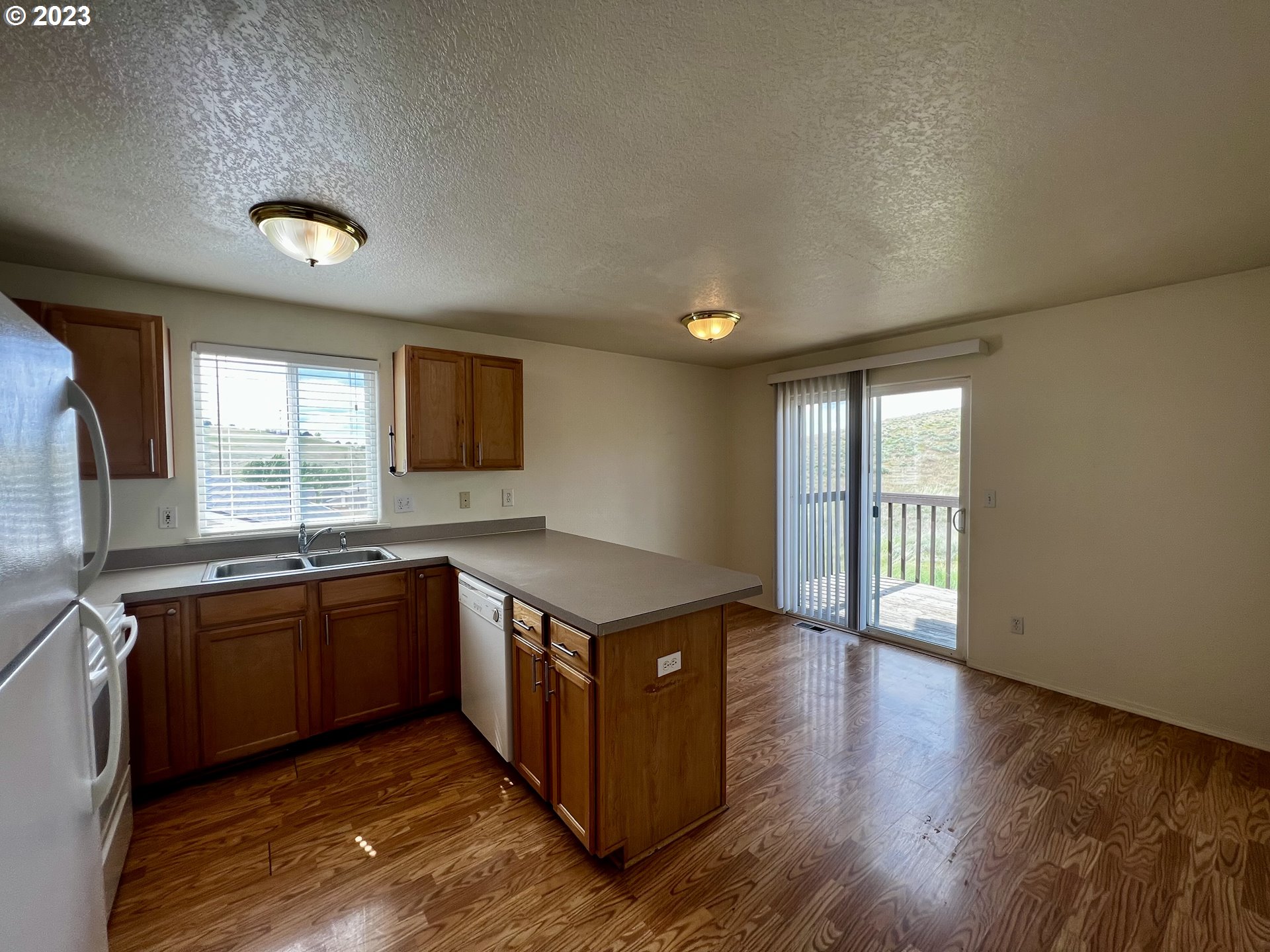 1003 Southwest Nye Avenue Pendleton, OR 97801 - Photo 5 of 17 Gallery Image 5