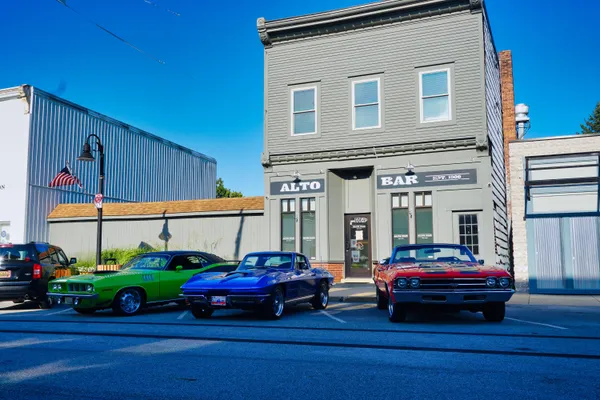 $450,000 | 6064 Linfield Avenue Southeast, Alto, MI 49302