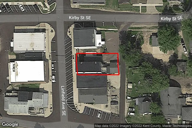 $599,000 | 6064 Linfield Avenue Southeast, Alto, MI 49302