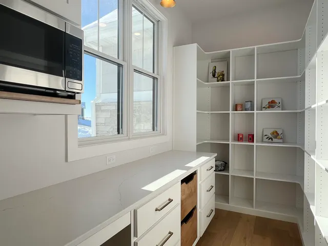 $1,969,900 | 3322 Colton Sun Prairie, Sun Prairie, WI 53590