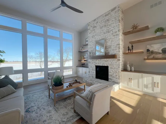 $1,969,900 | 3322 Colton Sun Prairie, Sun Prairie, WI 53590