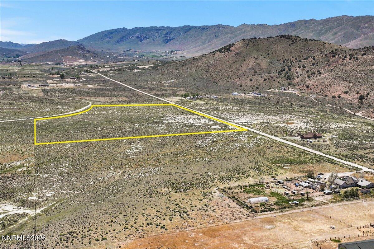 155 Lonestar Circle, Unit 7827206 Reno, NV 89508 - Photo 9 of 20 18-155 Lone Star Reno NV 89508 (18 of 32