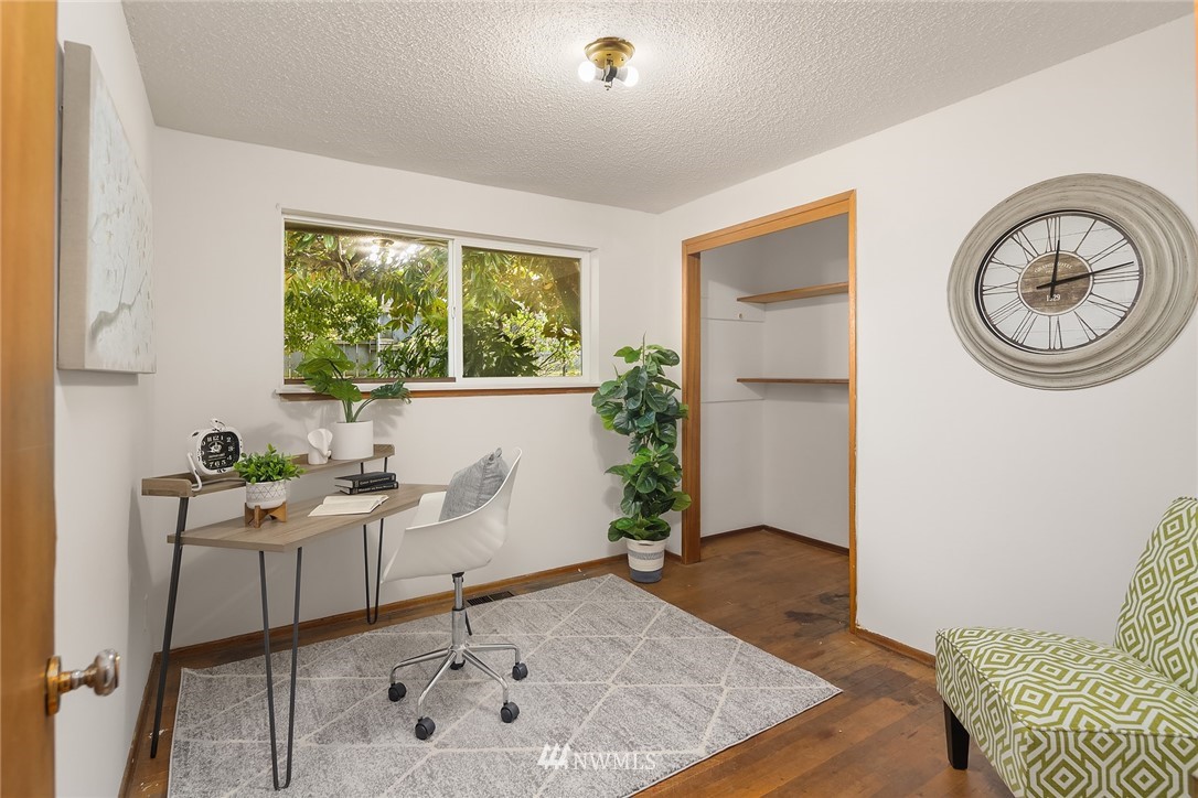 2416 Northeast 18th Street Renton, WA 98056 - Photo 14 of 19